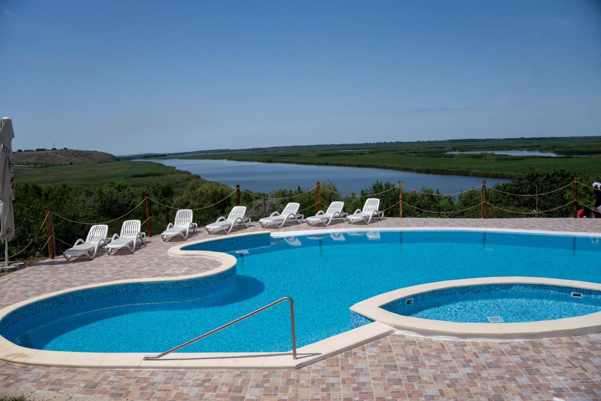 Delta Nature Resort Tulcea Exterior foto