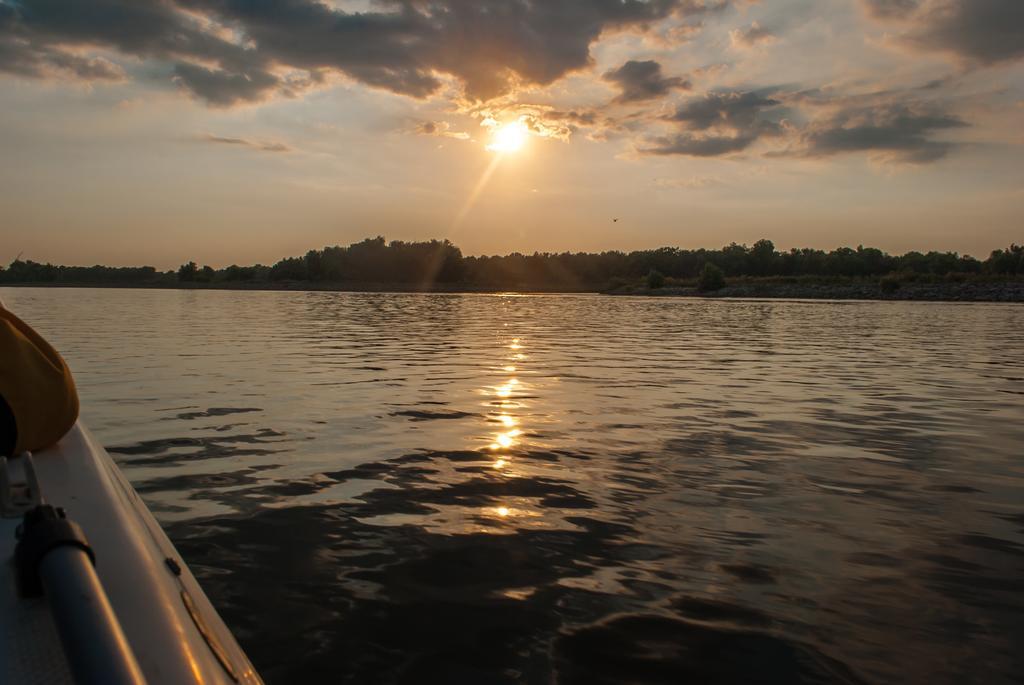Delta Nature Resort Tulcea Exterior foto
